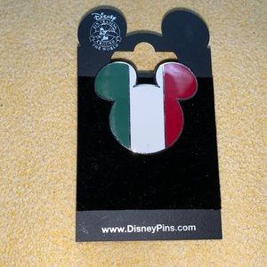 Disney pin!